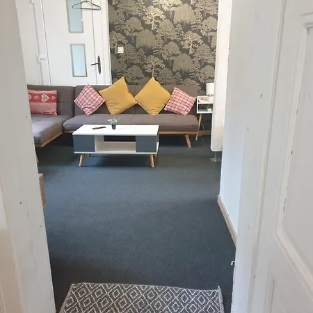 Appartement Les Hirondelles 69 *